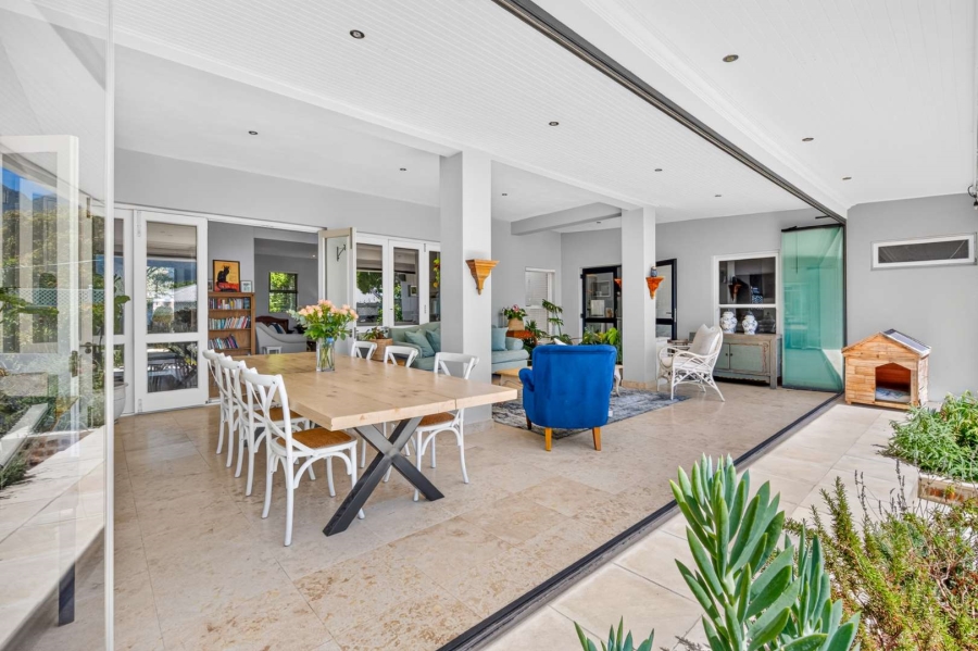 5 Bedroom Property for Sale in Claremont Upper Western Cape